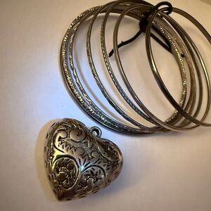 Puff Heart Pendant 7 Silver Metal Bangle Set